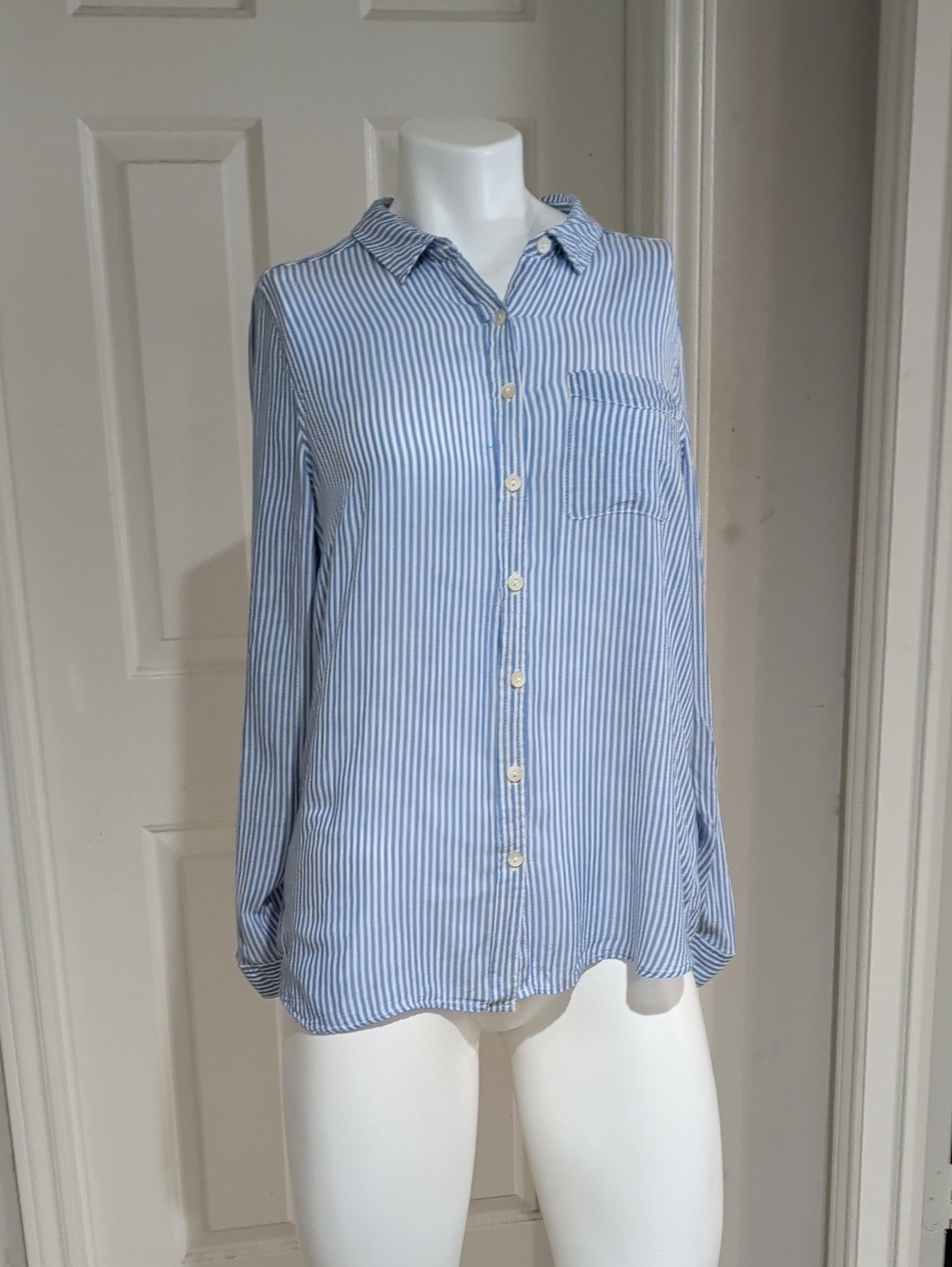 DNA Couture Lightweight Blue & White Striped Button-Up Blouse Women's Large
